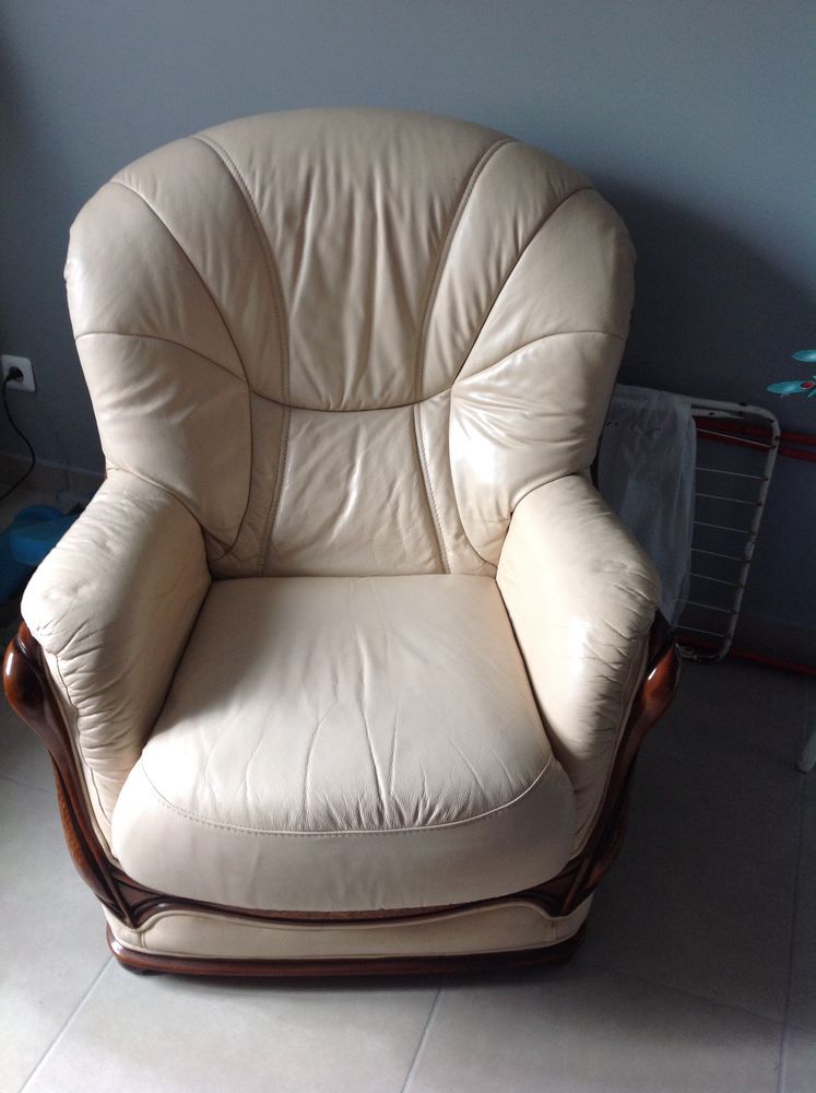 salon en cuir vachette 700 Pompignan (82)