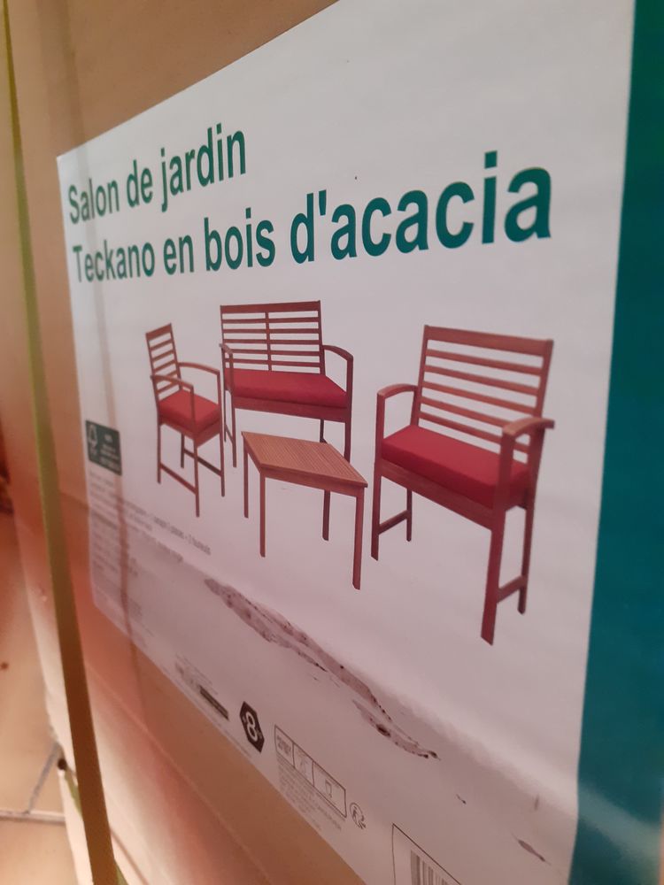 salon de jardin neuf 250 Lamagist�re (82)