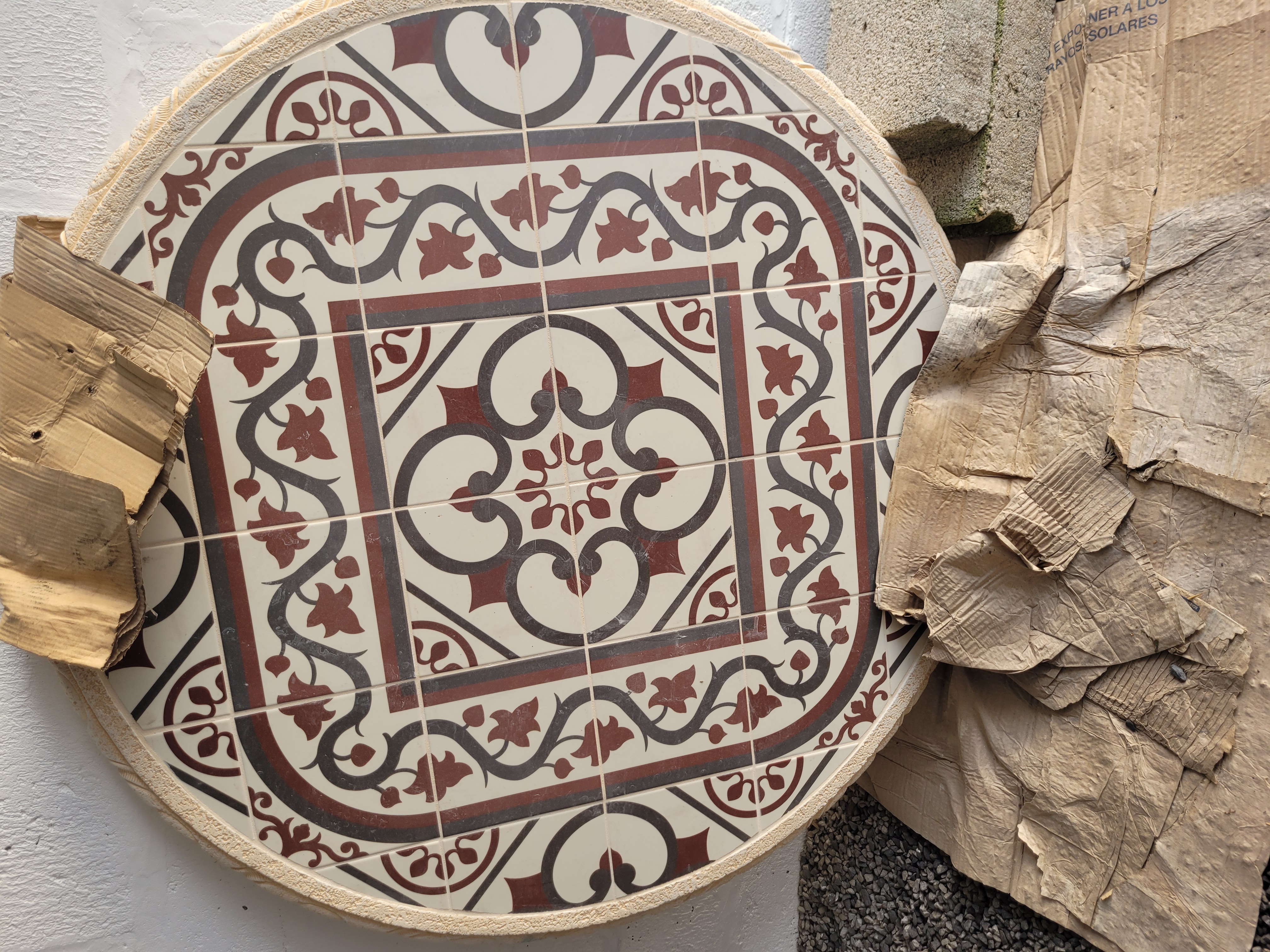 SALON DE JARDIN EN PIERRE RECONSTITUEE. 700 Vervins (02)