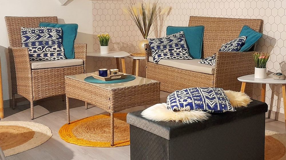 Salon de jardin 4 places Neuf resine couleur miel neuf 190 Chabreloche (63)