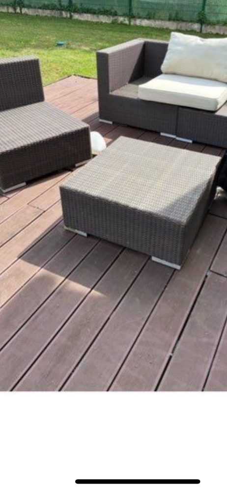 Salon de jardin en rotin et table Hesperide 
330 Esvres (37)