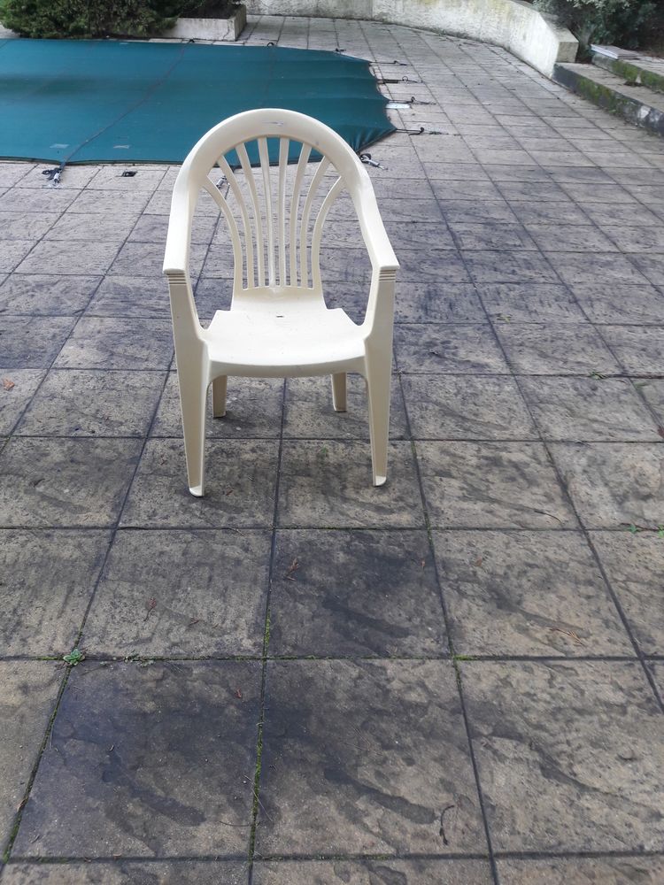 Salon de jardin. 130 Carcassonne (11)