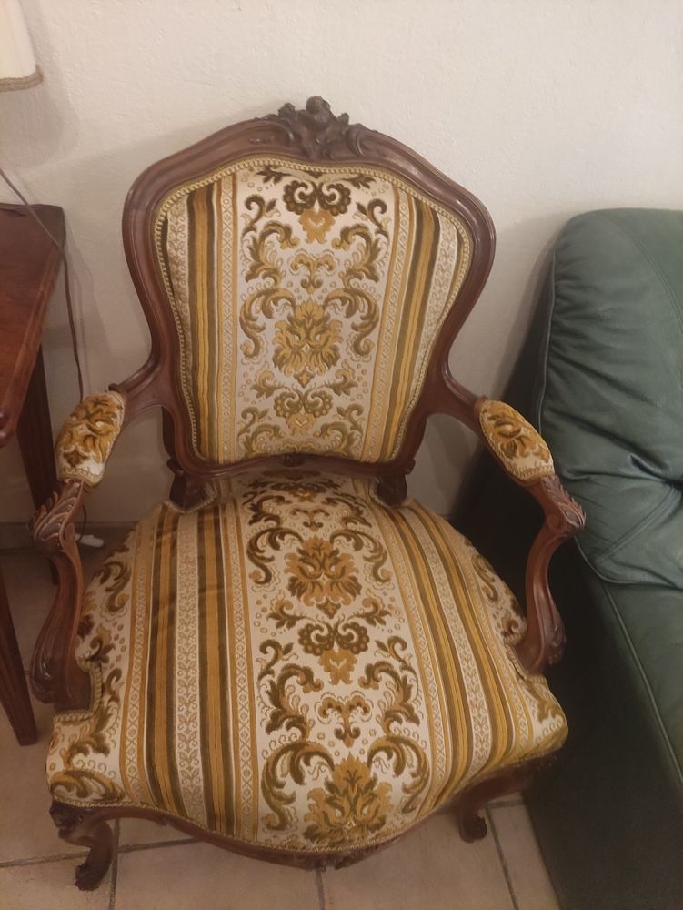 salon louis quinze 300 Montauban (82)