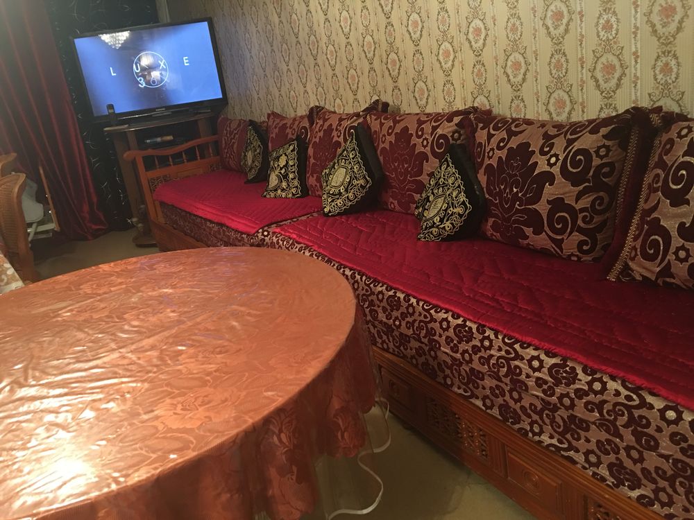 un salon marocain complet 850 Paris 12 (75)