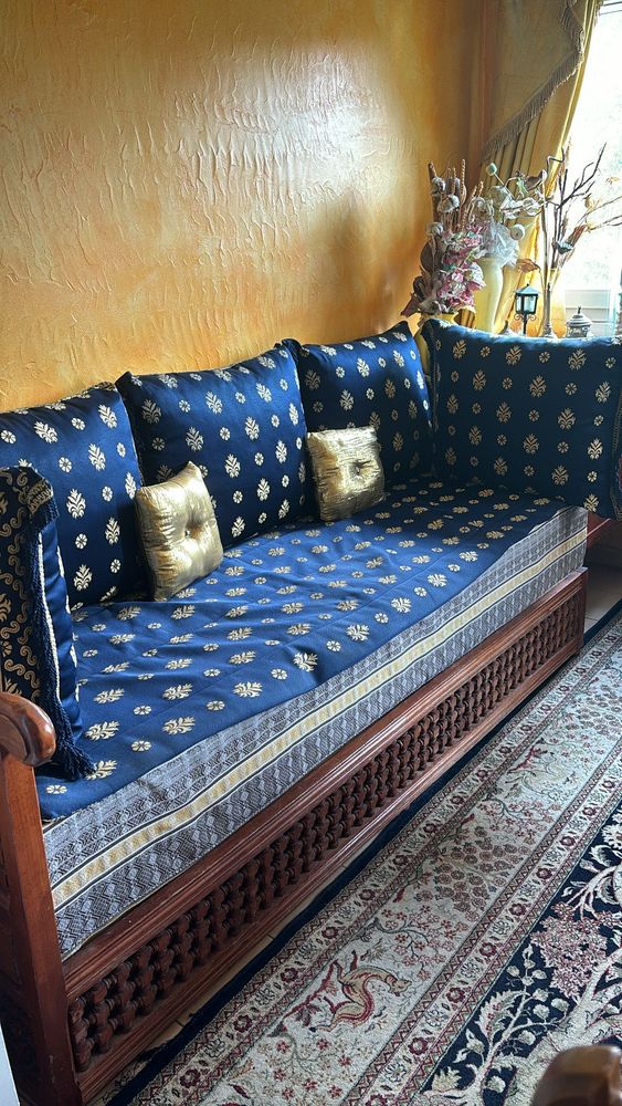 salon marocain complet bleu et dor� 300 Villeneuve-la-Garenne (92)