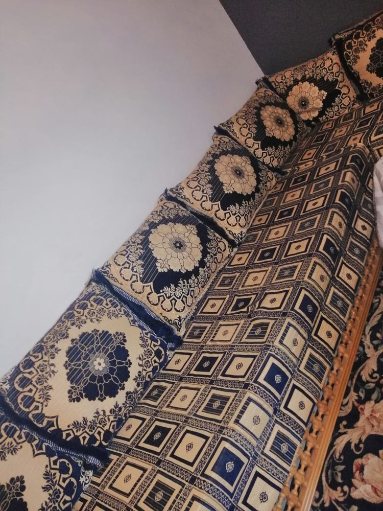 Salon marocain 690 La Crau (83)