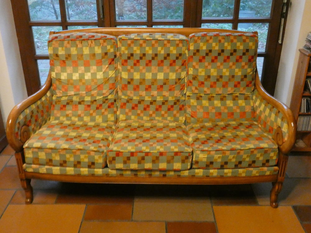 salon tr�s bon �tat. 400 Urbeis (67)