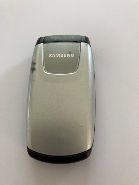 Samsung sgh-c260
30 Saint-Martin-d'Uriage (38)