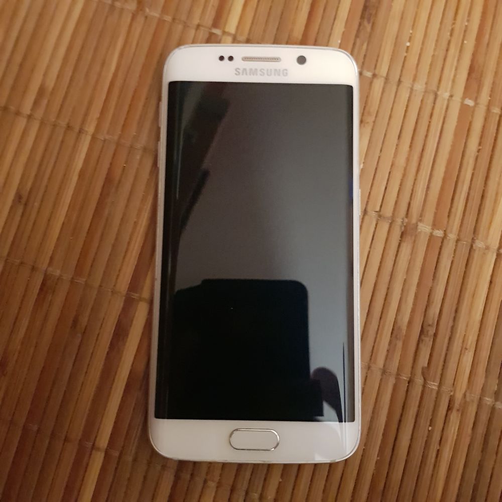 Samsung Galaxy S6 edge 128go blanc perle  196 Toulon (83)