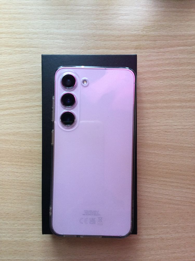 Samsung Galaxy S23 �tat neuf 650 Paris 13 (75)