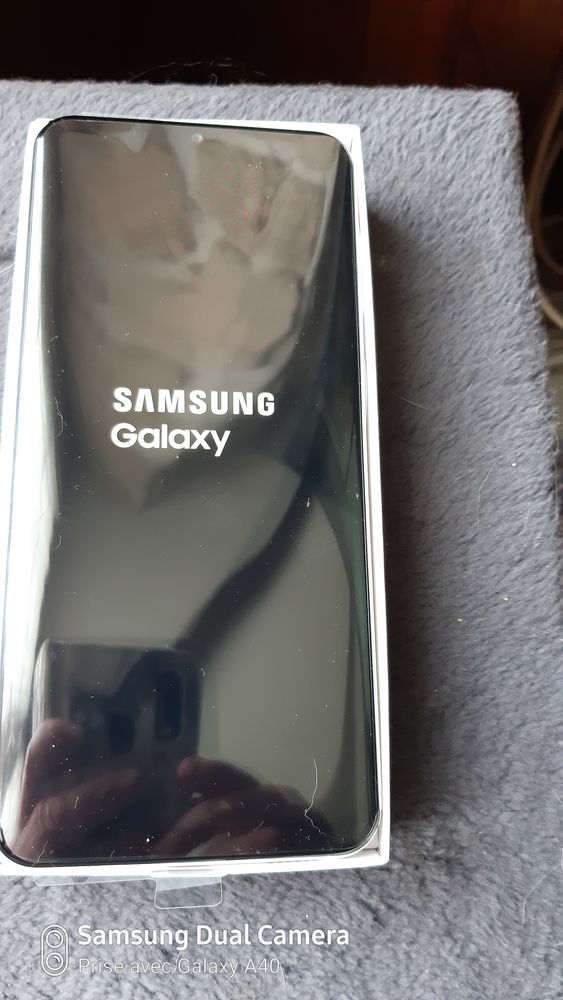 Samsung Galaxy A13 neuf jamais servi encore dans l emballage 160 Luisant (28)