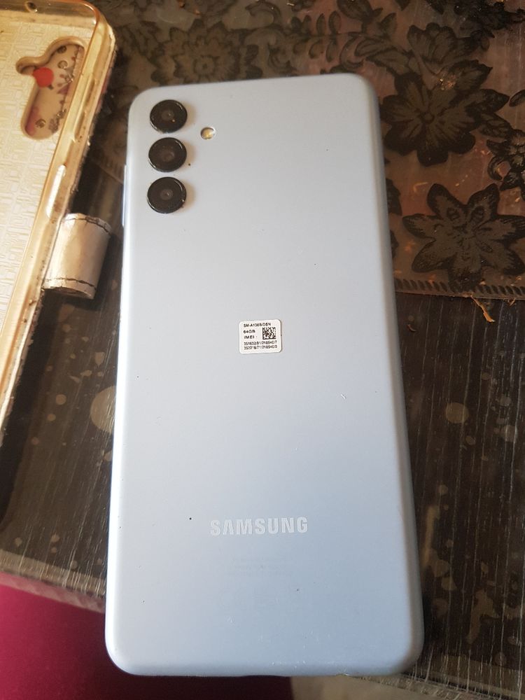 samsung galaxy A13 sans chargeur vendu avec 110 Abbeville (80)