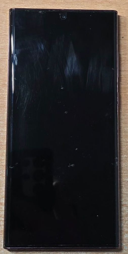 Samsung Galaxy S22 Ultra 128 GO
280 Lyon 6 (69)