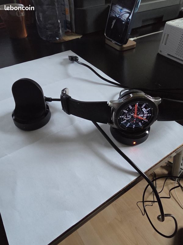 Samsung Galaxy watch avec 2 chargeurs origine 0 Draveil (91)