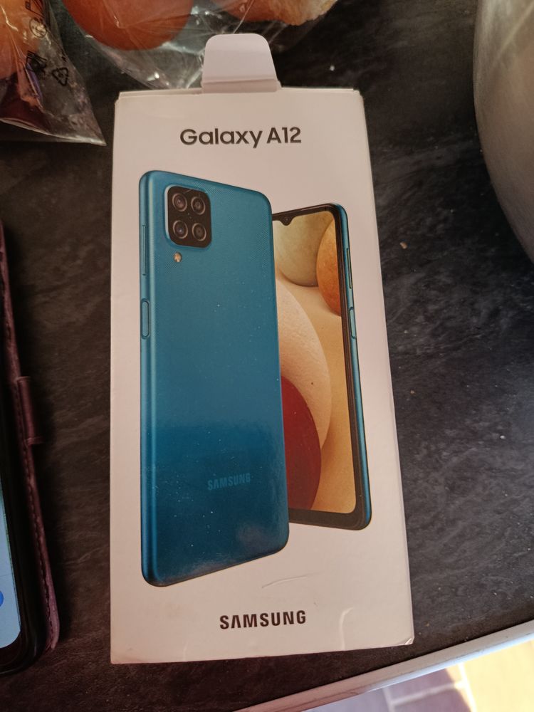 Samsung Galaxy A12 100 Maubert-Fontaine (08)
