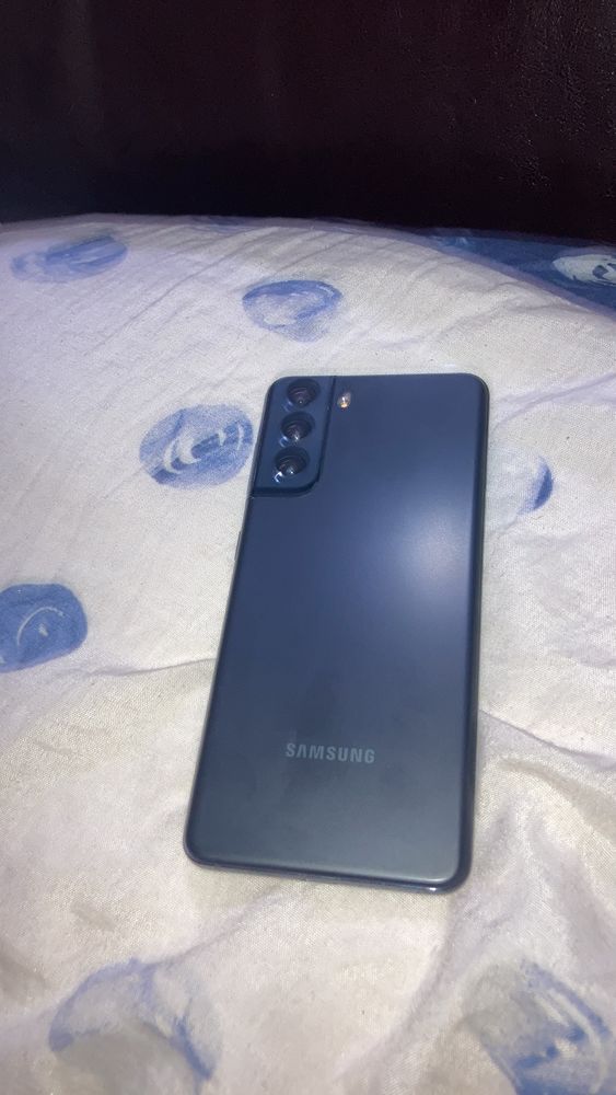 Samsung s21 128 gigas avc accessoires 800 Marseille 1 (13)