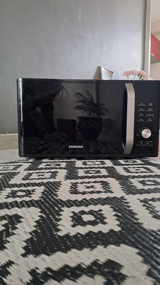 SAMSUNG MICRO ONDES 110 Niort (79)