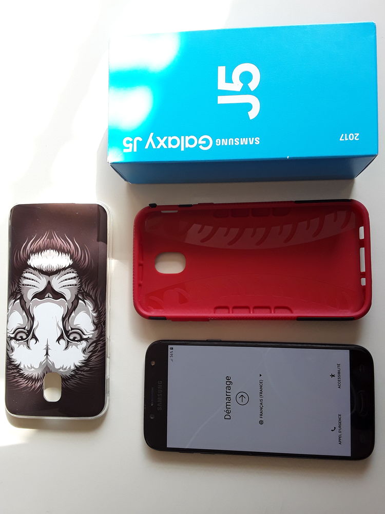 Samsung J5 noir tout m�tal �tat comme neuf 135 Villeurbanne (69)