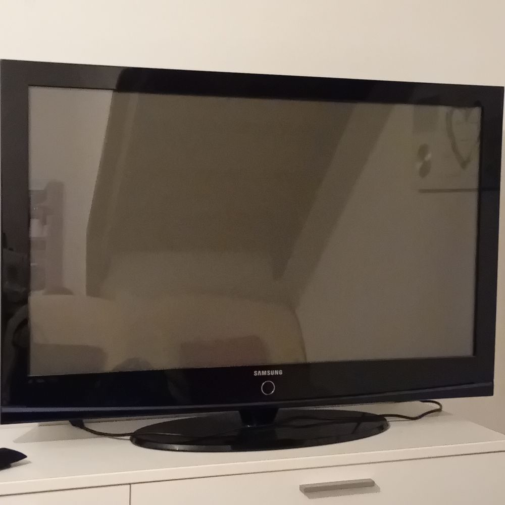 Tv Samsung noir 480 Amplepuis (69)
