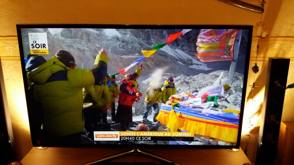 tv samsung 116 cms smart tv .3d 300 Ch�teau-Chinon(Campagne) (58)