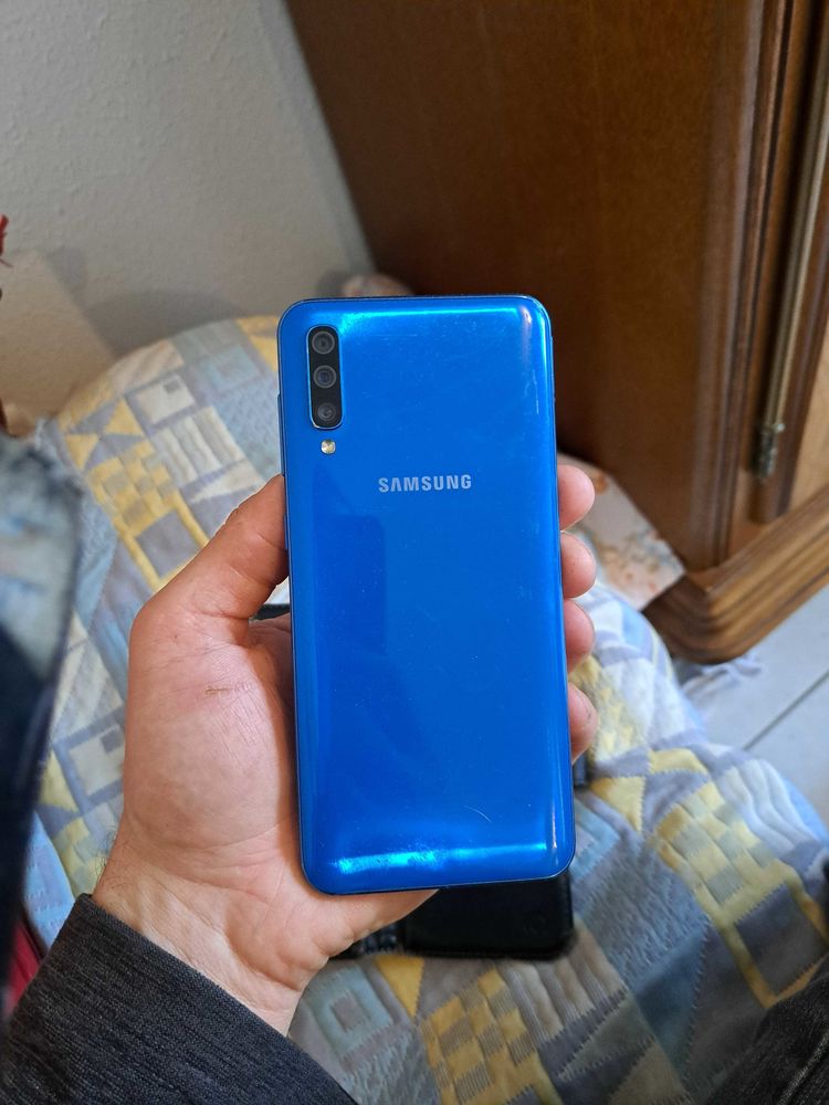 Samsung A50 70 Chaumont-en-Vexin (60)