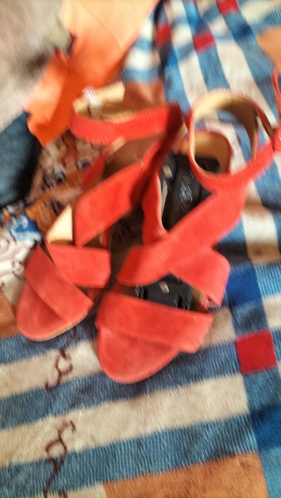 Sandale cuir Cliff rouge pointure 37 tr�s bon �tat 16 Cachan (94)