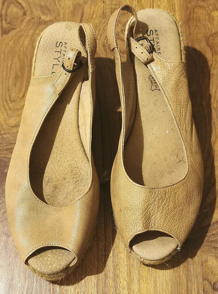 Sandale Jaryby Beige 20 Bobigny (93)