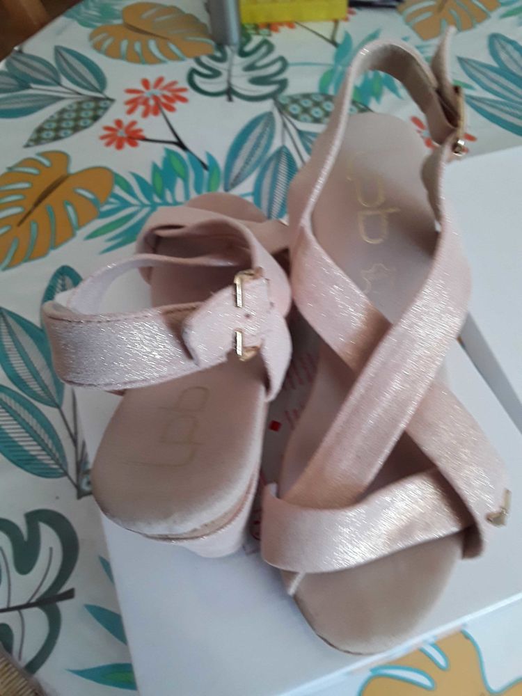 sandales compens�es 40 Orgueil (82)