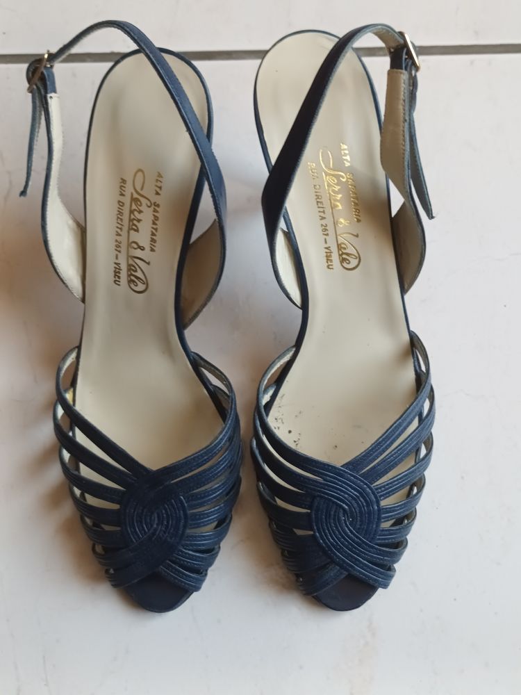 sandales  en cuir 38 15 Les Mureaux (78)