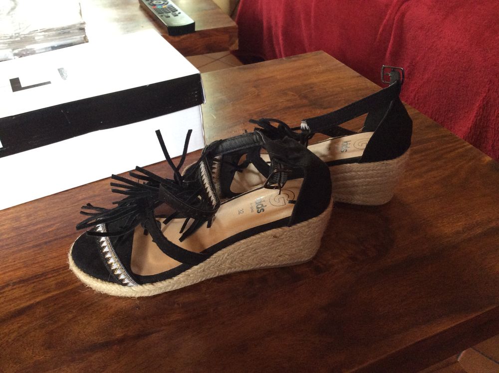 sandales d?enfant 9 Ch�tenay-Malabry (92)