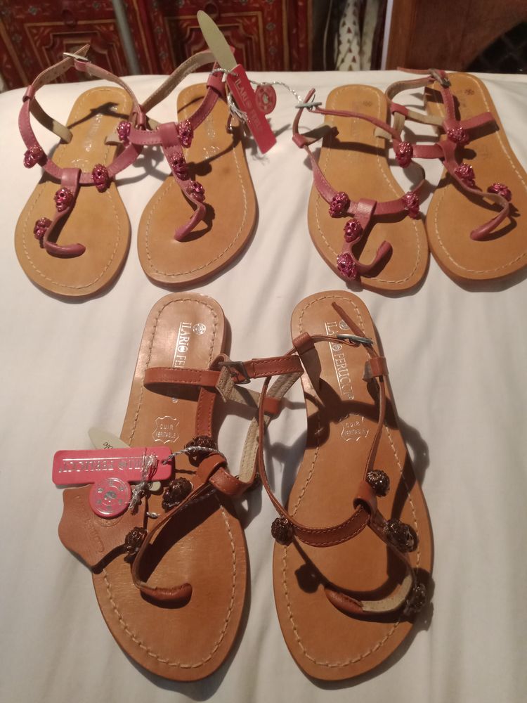 Sandales  femme en cuir . Ilario Ferucci T 35/36 10 Nice (06)