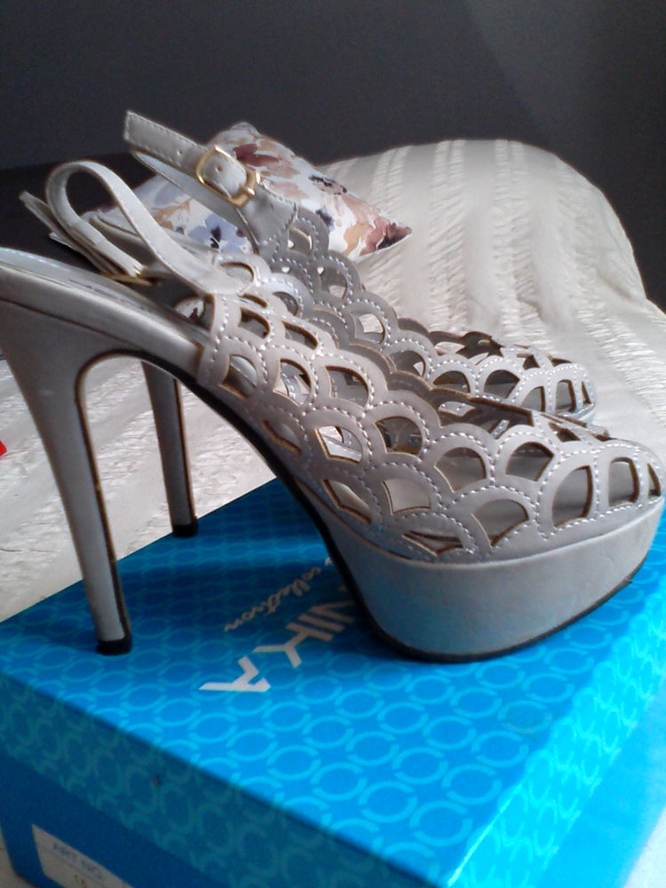 SANDALES GRIS CLAIR JENNIKA 0 Marseille 13 (13)