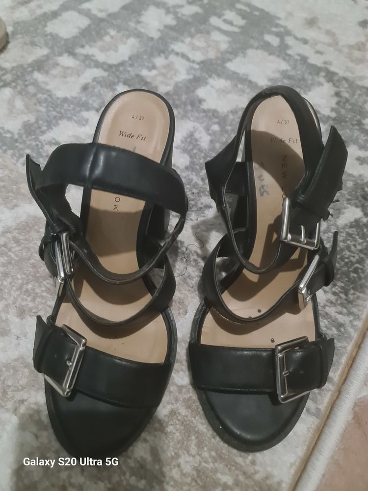 Sandales New Look 25 Dourdan (91)