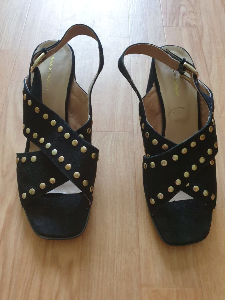 Sandales neuves daim noir Rinascimento pointure 41 50 N�ux-les-Mines (62)