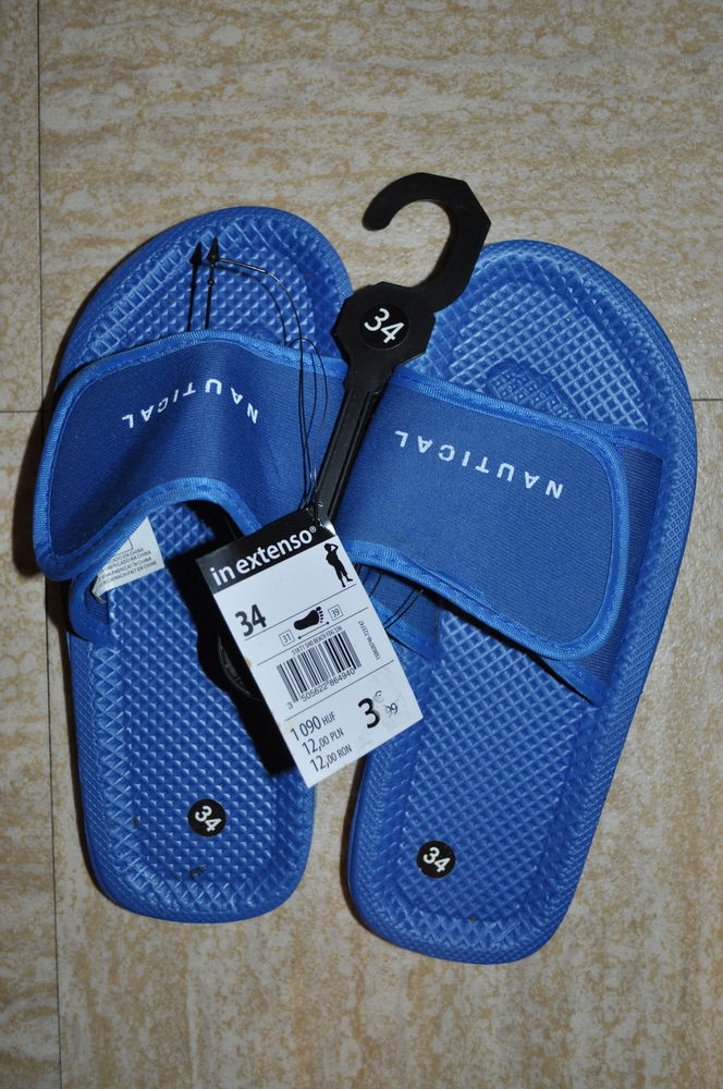 Sandales neuves pour piscine ou plage T34 3 Paris 20 (75)