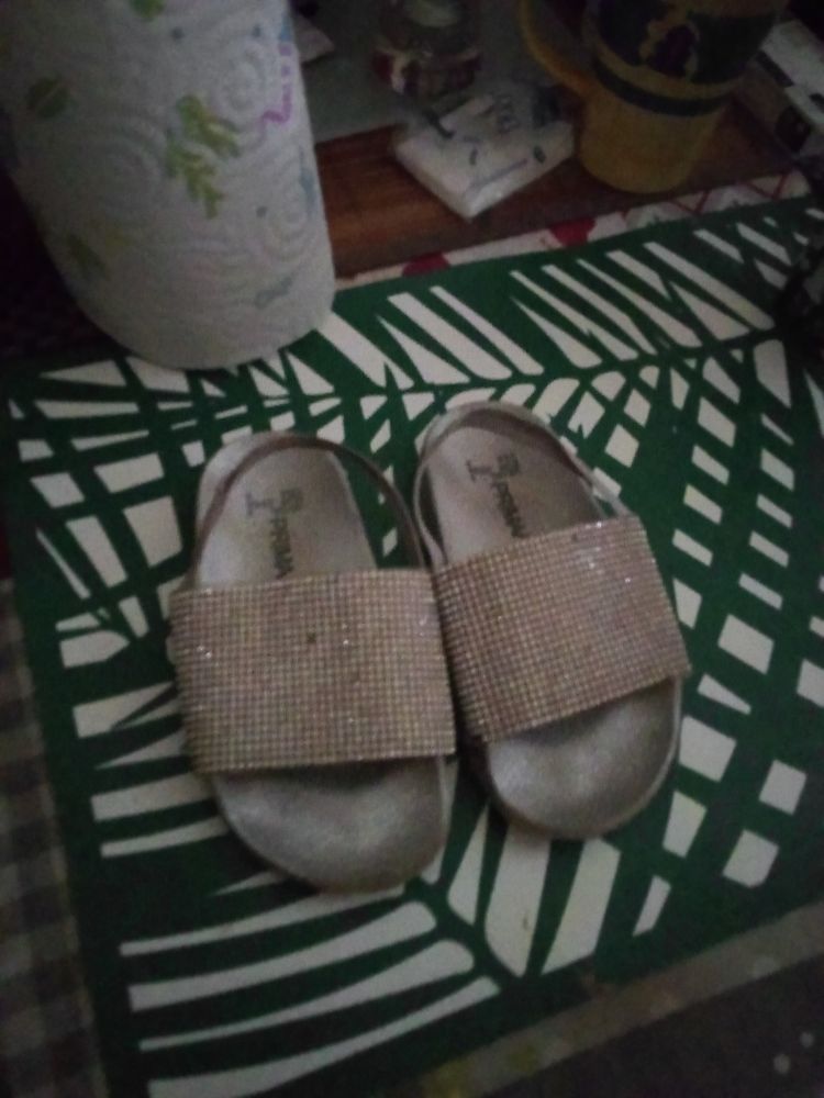 sandales petite fille 5 Longuyon (54)