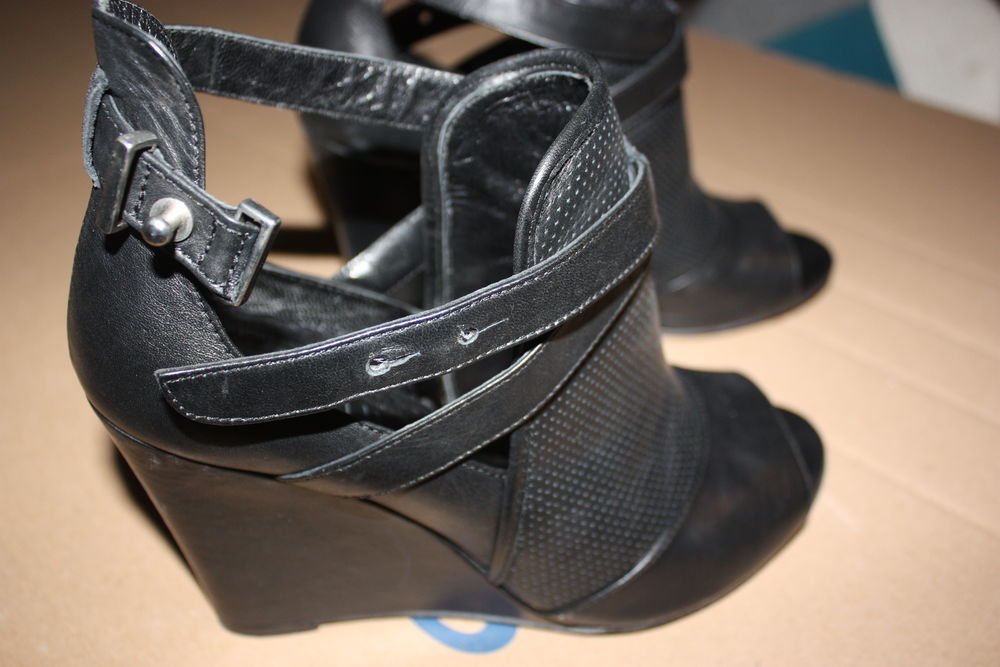 Sandales & Nu-pieds 10 Saint-Amand-Montrond (18)