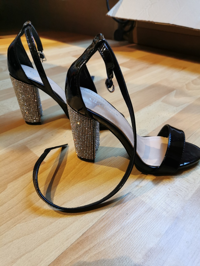 SANDALES A TALONS STRASS 12 Calais (62)