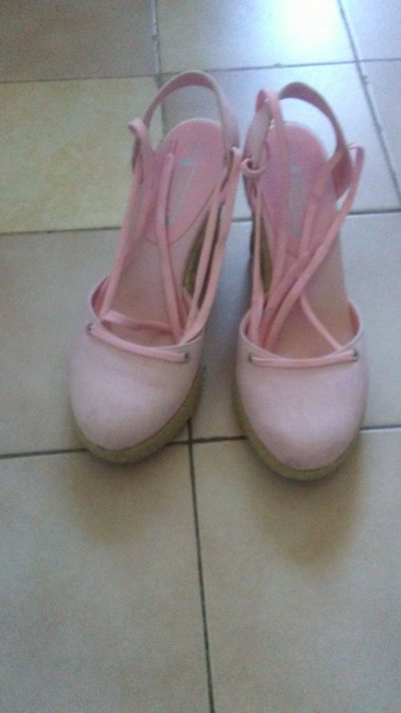 Sandales toiles roses compens�es T39 12 Saint-�tienne-les-Orgues (04)