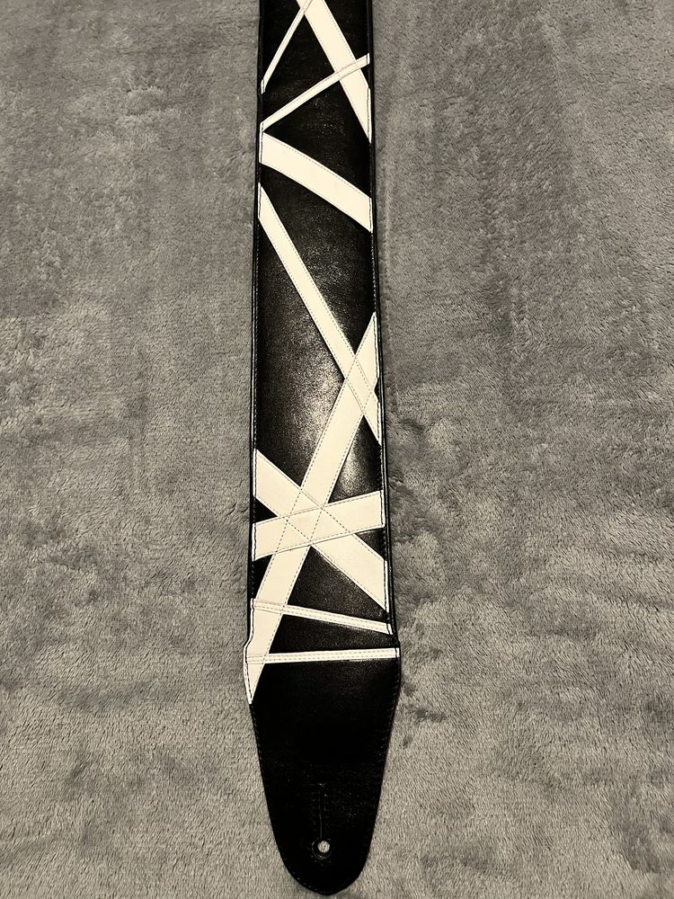 Sangle cuire ou basse cuir artisanale 45 Gigean (34)