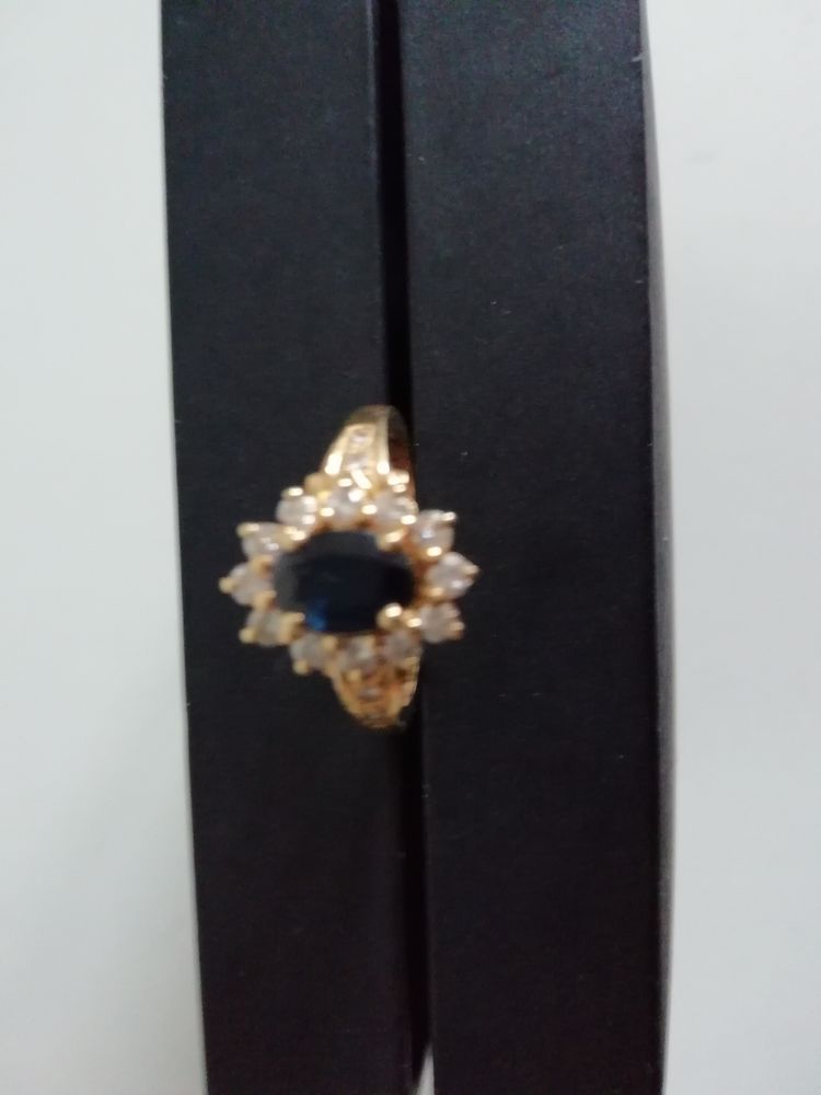 Saphir et diamants 399 Brunoy (91)