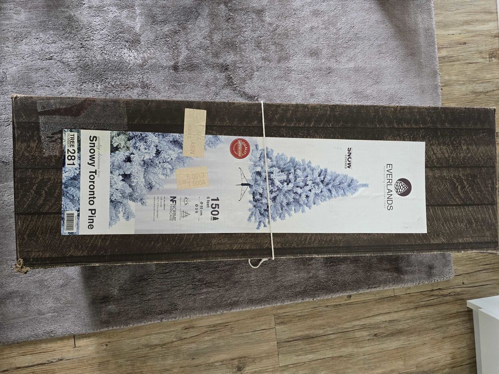 sapin artificiel 0 L'Ha�-les-Roses (94)