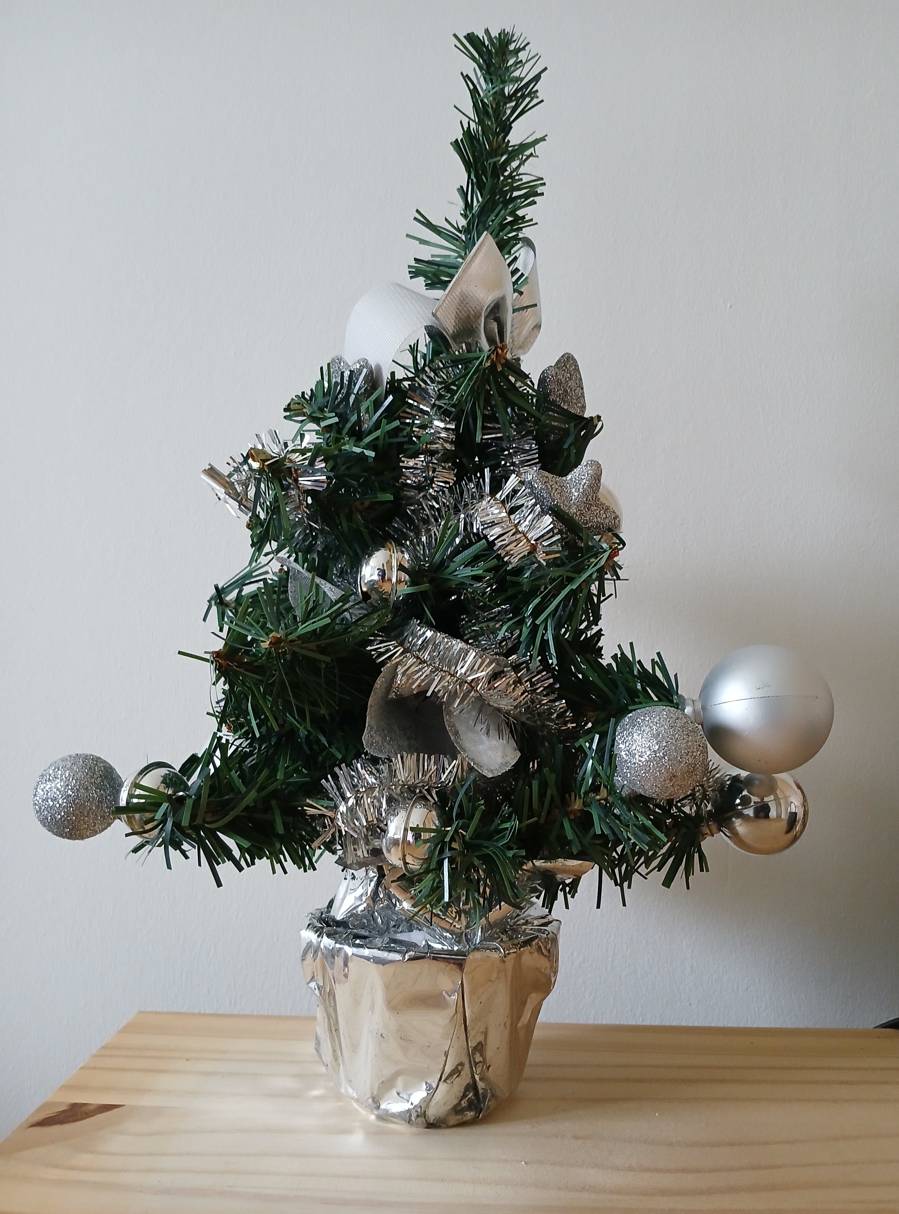 SAPIN DE NOEL ARTIFICIEL MINIATURE DECORE ARGENT 6 Nevers (58)