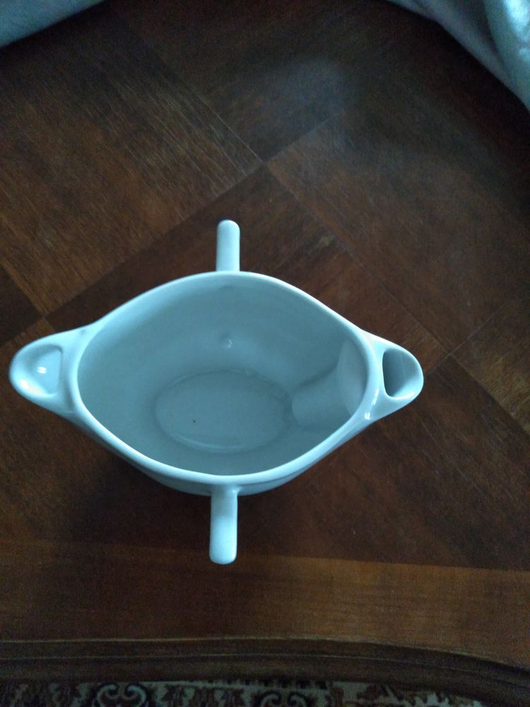 Sauci�re en porcelaine 15 Mont�limar (26)