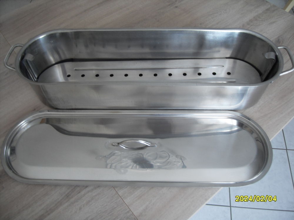 Saumoni�re en acier inoxydable 10 N�zignan-l'�v�que (34)