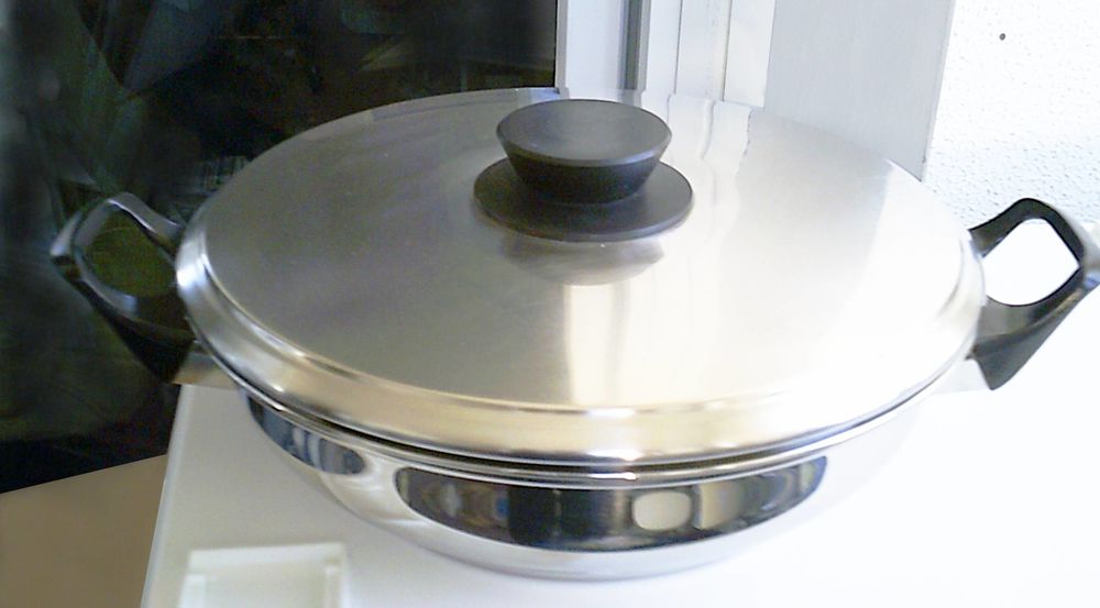 Sauteuse inox (34 cm avec poign�es) 25 Villeurbanne (69)