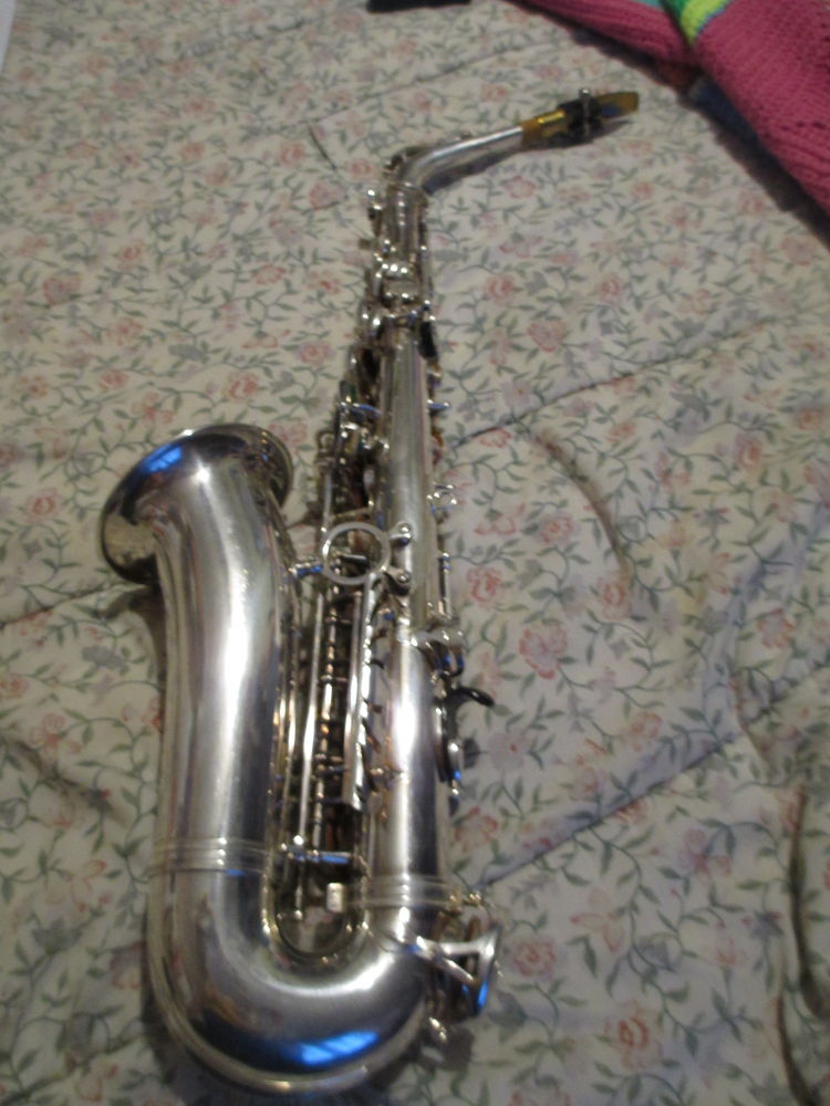Saxophone Alto super action II   80  0 Provins (77)