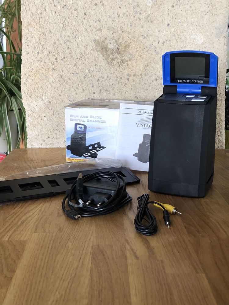 Scanner/convertisseur pour films et diapositives VISTAQUEST 25 Vend�me (41)