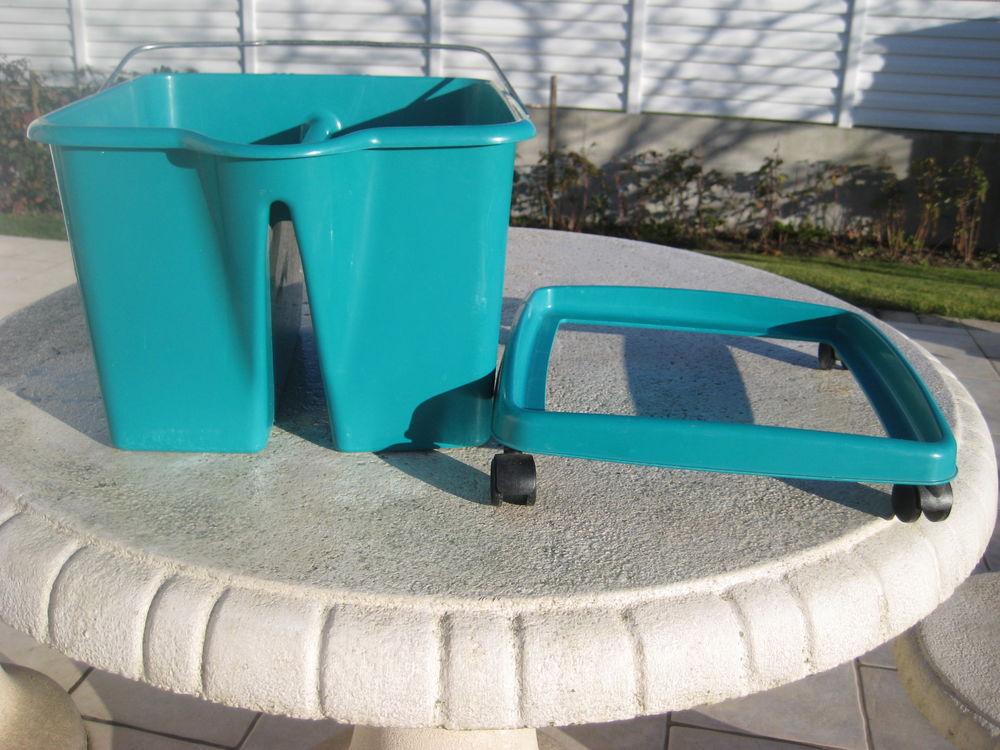 Sceau+Chariot,Nettoyage double bac Marque Genial 10 Tiffauges (85)