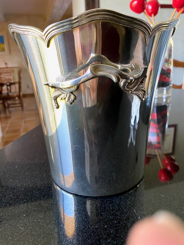 Sceau � gla�ons en m�tal argent� 40 Six-Fours-les-Plages (83)